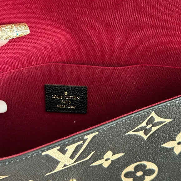 Louis Vuitton Pochette Felicie Black Beige
Shoulderbag 3PCS Set W/Box - Picture 7 of 16